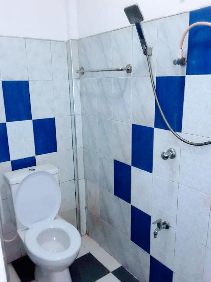Black And White Kandy Guest House 02 Deiyannewela Екстериор снимка